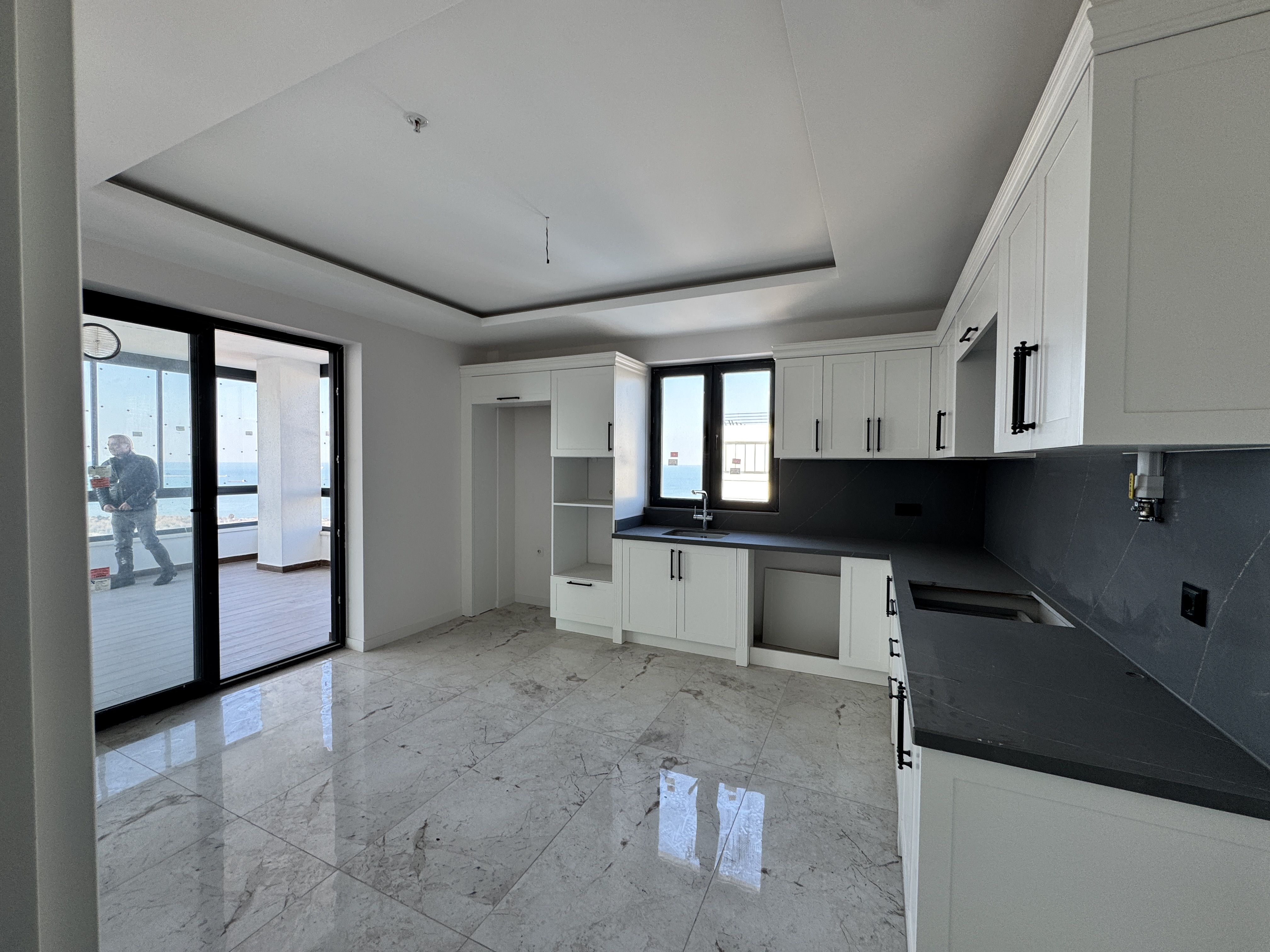 CANİK TÖRE TOWERS'TA ULTRA LÜX 3+1 245 METREKARE DAİRE